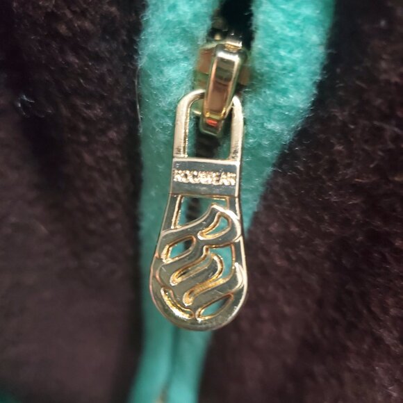 Vintage 2004 Rocawear Varsity Jacket with detachable fur hood - Picture 11 of 12